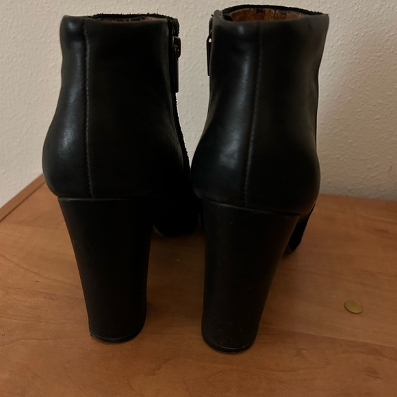Joie Black Women’s Booties size 38 - Picture 2 of 5